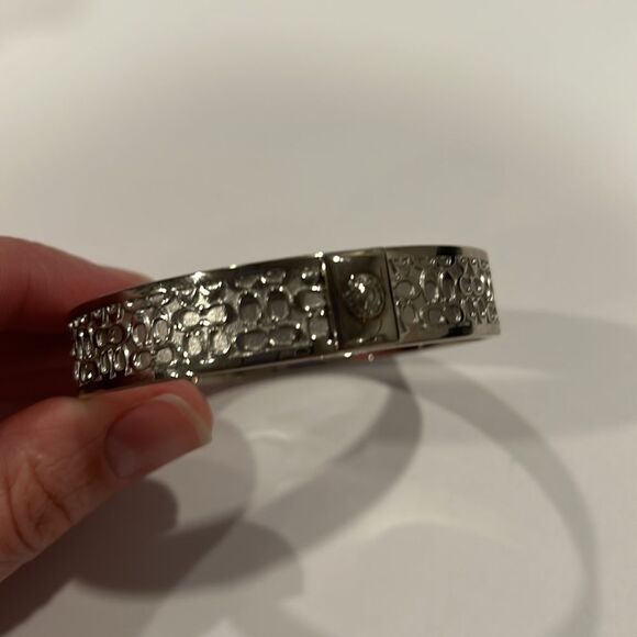 NWOT COACH Bangle Bracelet-Vintage Silver C
Signature - Authentic - Picture 3 of 7